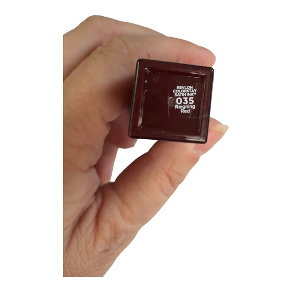 NEW/SEALED Revlon Colorstay Satin Ink shade #035  “reigning Red” - Picture 3 of 3
